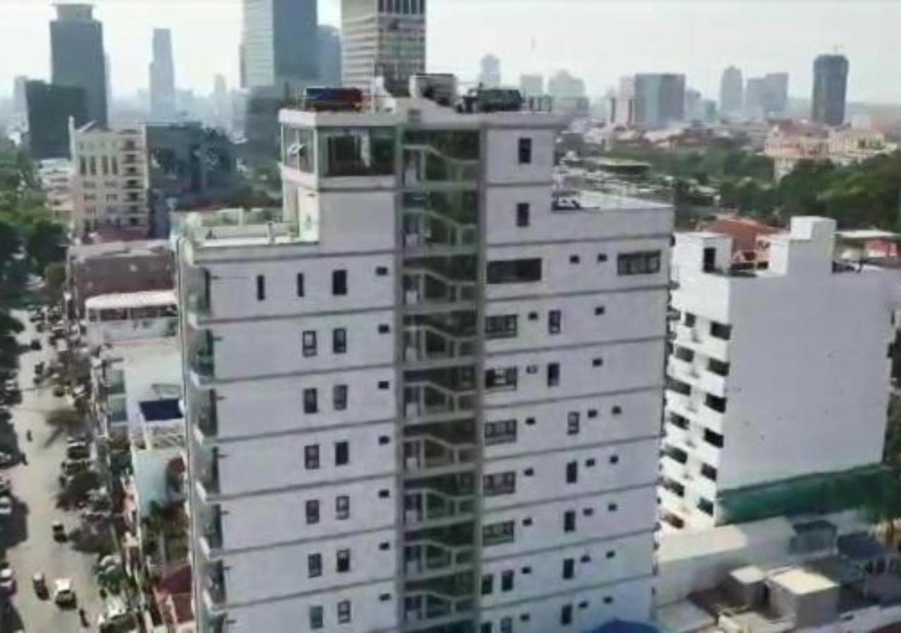 110 Khách sạn 4*